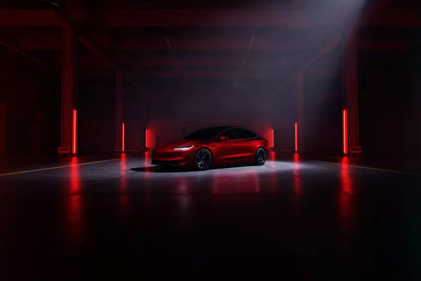 Tesla hat das Model 3 Performance enthüllt: 510 PS, Beschleunigung auf 100 km/h in 2,9 Sekunden und eine Reichweite von 528 Kilometern zu einem Preis von 52.990 Dollar