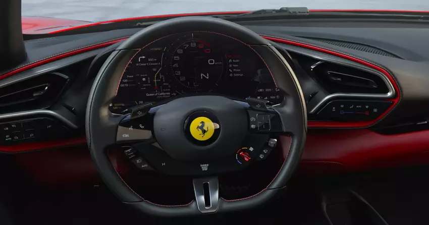 Ferrari hat angeboten, die berührungsempfindlichen Tasten der bereits verkauften Autos durch herkömmliche Tasten zu ersetzen