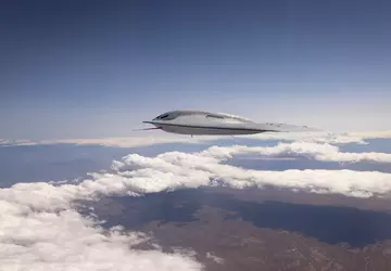 Fotos des neuesten US-Tarnkappenbombers B-21 Raider ...