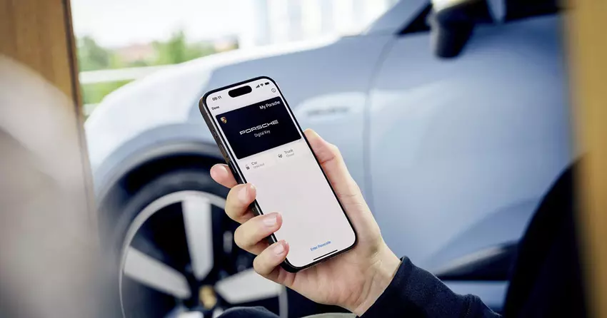 Porsche Digital Key in iPhone
