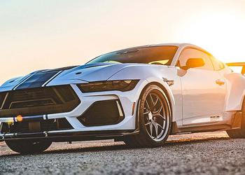 Shelby American hat den Super Snake-R ...