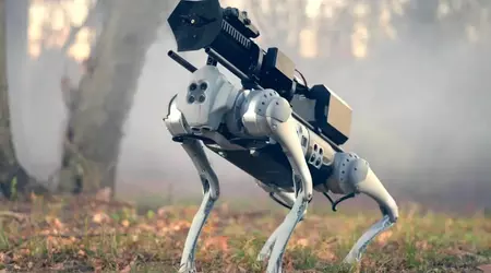 Throwflame präsentiert einen Roboterhund mit einem Flammenwerfer auf dem Rücken