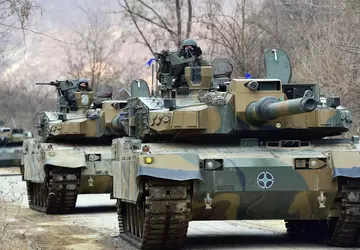 Polen wird von Südkorea 580 Black-Panther-Panzer ...