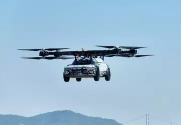 Die XPeng AeroHT X3 Flugmaschine wird ...