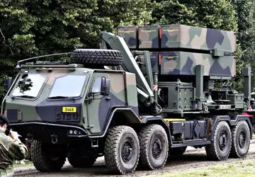 Großartige Ergänzung zu IRIS-T: Die USA ...