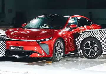 Chery Crashtest: Was passiert, wenn zwei ...