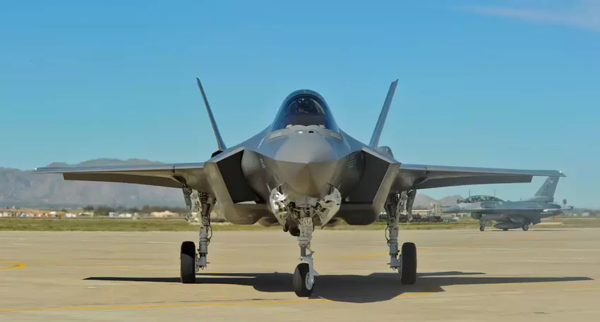 Die USA können im Haushaltsjahr 2025 bis zu 76 F-35A, F-35B und F-35C Kampfjets der fünften Generation kaufen