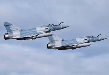 Wann die Ukraine französische Mirage 2000-5-Kampfjets ...