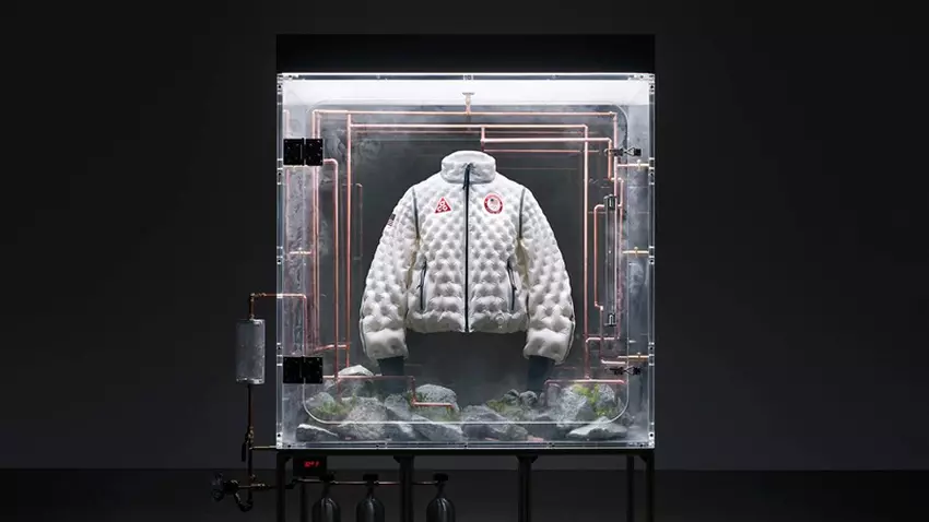 Nike Therma-FIT Air jacket