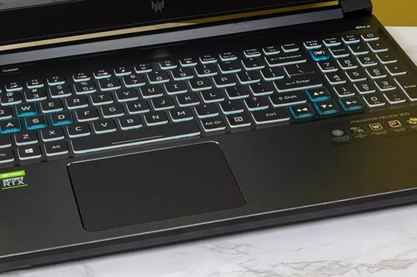 Acer Predator Helios 300 Tuner-Laptop