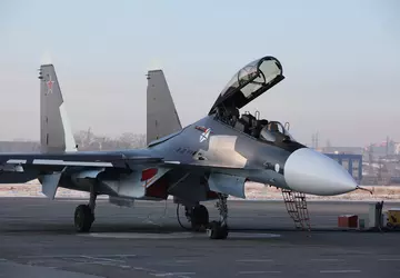 Russland baut die neuesten Su-30SM2-Kampfflugzeuge für ...
