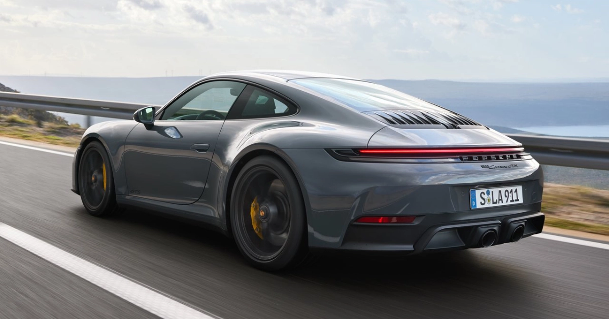 Erkundung der ikonischen Kraft: Eine tiefgehende Analyse des Porsche 911 Carrera GTS
