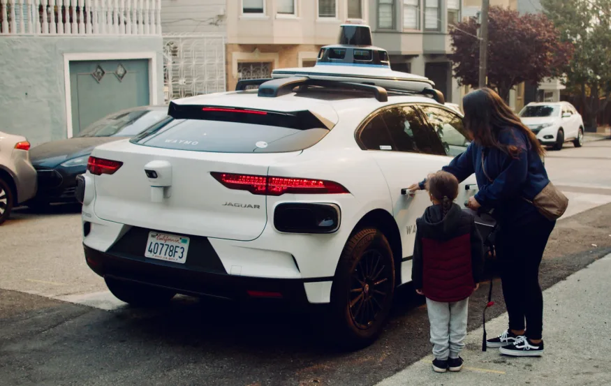 Waymo und Cruise haben die Genehmigung für kostenpflichtige 24-Stunden-Robotaxi-Fahrten in San Francisco erhalten Waymo und Cruise haben die Genehmigung für kostenpflichtige 24-Stunden-Robotaxi-Fahrten in San Francisco erhalten