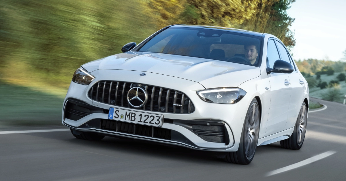Erforschen Sie das ingenieurtechnische Meisterwerk: Im Inneren des Mercedes-AMG C 43 4MATIC