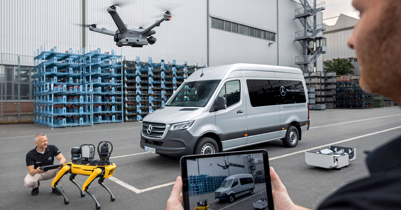 Fabrik der Zukunft: Mercedes-Benz führt Roboterdogs und Drohnen ein Innovation im Mercedes-Benz-Werk: Roboterdogs und Drohnen in Aktion