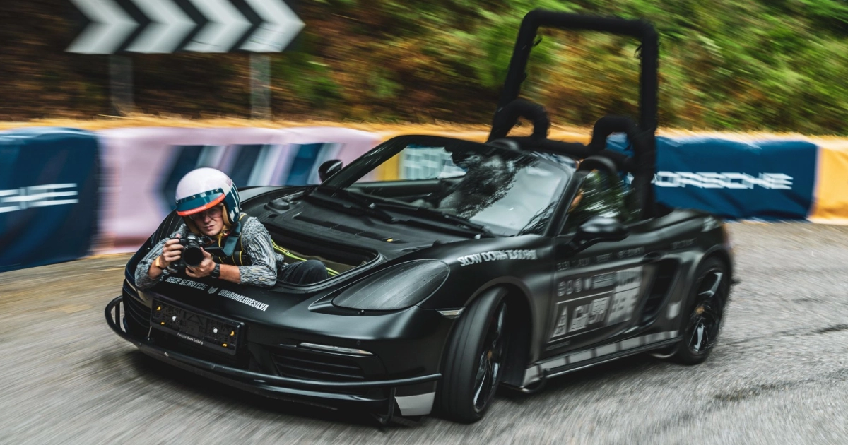 Porsche enthüllt einen einzigartigen Boxster für die Dreharbeiten der schnellsten Modelle der Marke