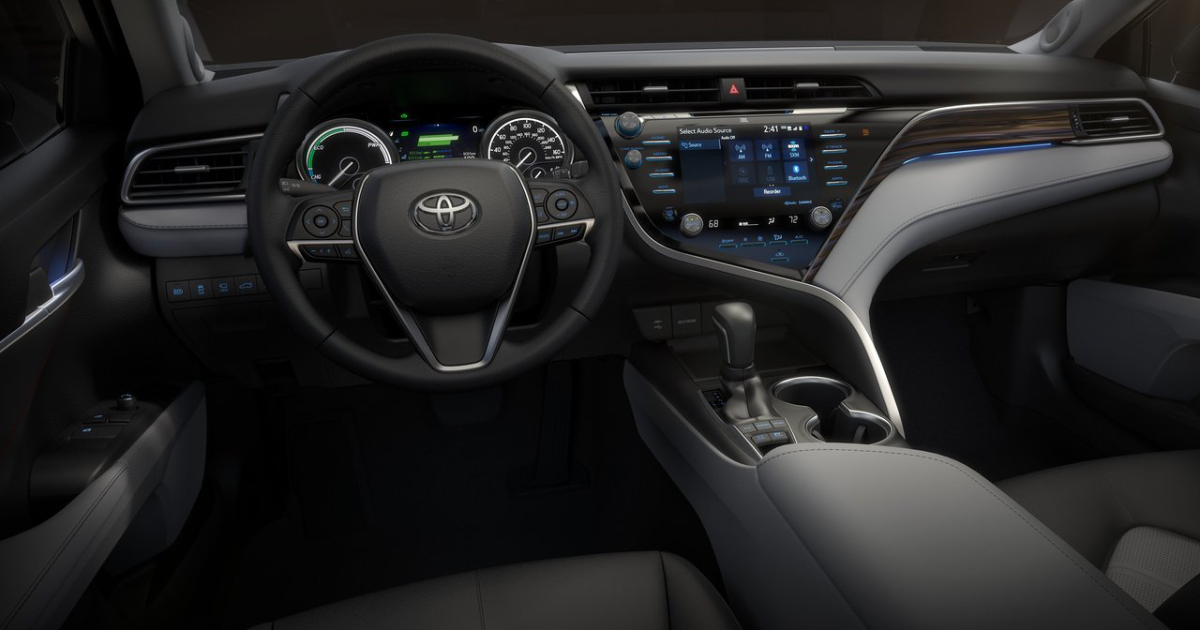 Futuristisches Interieur: Was bietet die Toyota Camry im Innenraum? Tauchen Sie ein in die Innovation: Diese Innenraumdetails der Toyota Camry werden Sie überraschen