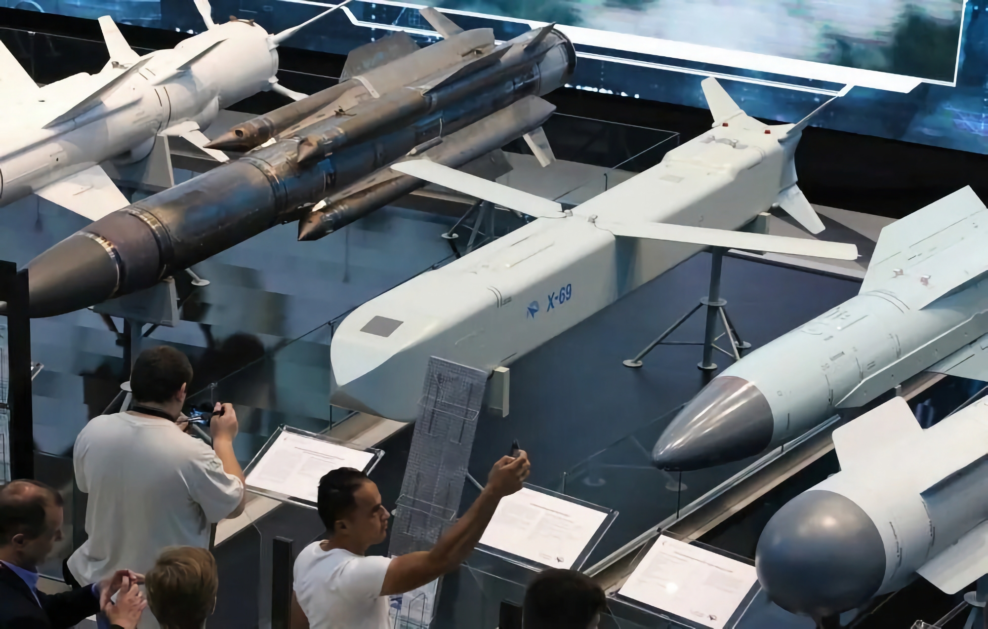 Russland hat zum ersten Mal neue Marschflugkörper vom Typ Kh-69 eingesetzt, die wahrscheinlich von einem Su-57-Kampfjet der fünften Generation abgeschossen wurden Russland hat zum ersten Mal neue Marschflugkörper vom Typ Kh-69 eingesetzt, die wahrscheinlich von einem Su-57-Kampfjet der fünften Generation abgeschossen wurden