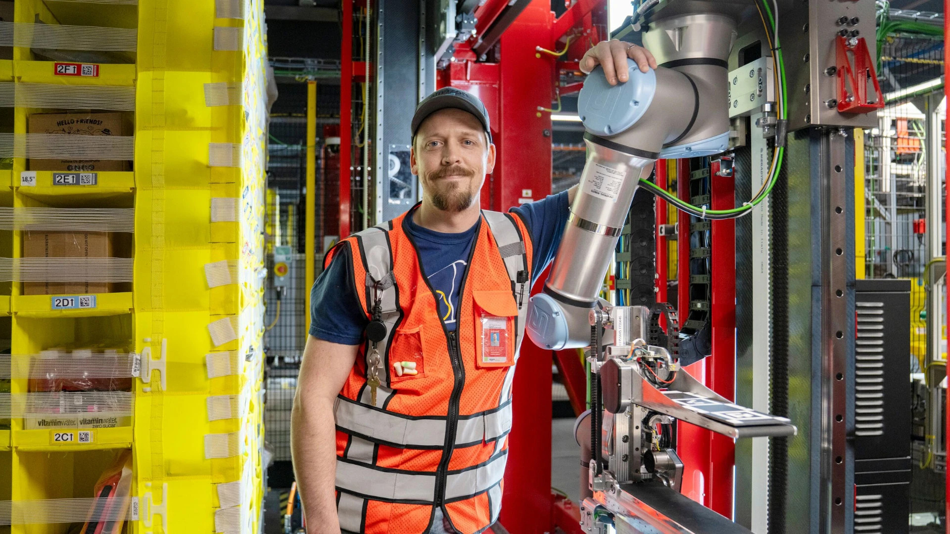 Vulkan: Amazons neuer Roboter mit packender Intuition Vulcan-Roboter von Amazon: Selbstlernend in Aktion