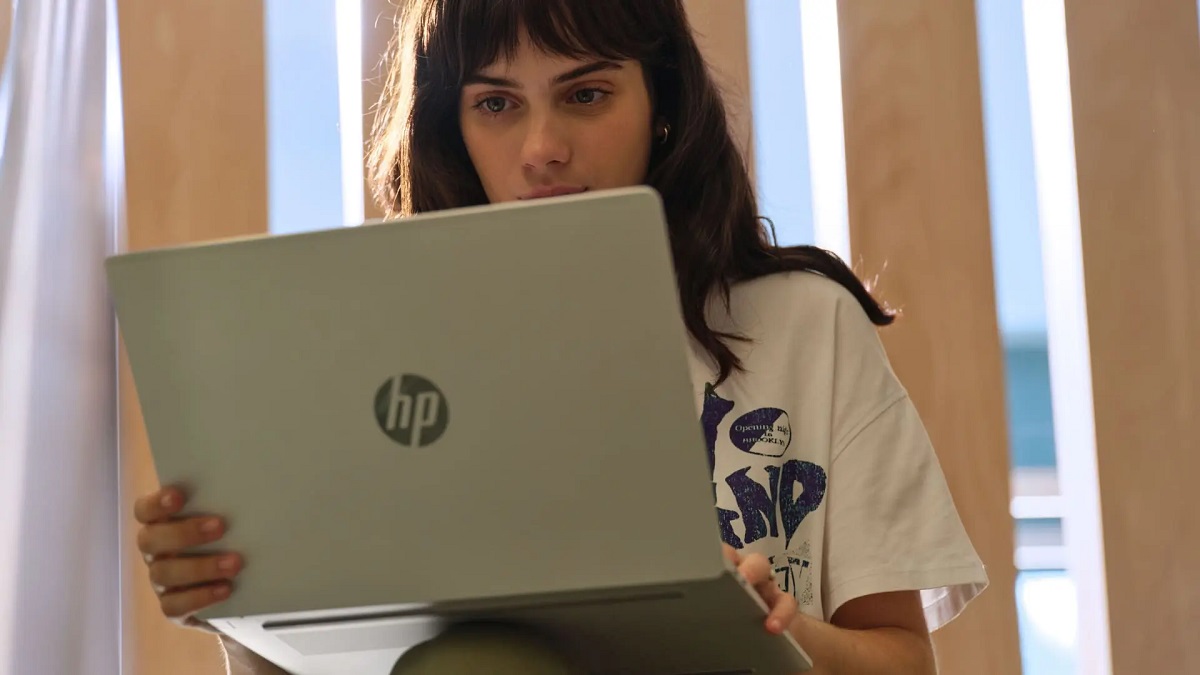 HP hat das OmniBook 5 vorgestellt, eine Reihe kompakter und leistungsstarker Laptops, die für KI-Anwendungen optimiert sind HP hat das OmniBook 5 vorgestellt, eine Reihe kompakter und leistungsstarker Laptops, die für KI-Anwendungen optimiert sind