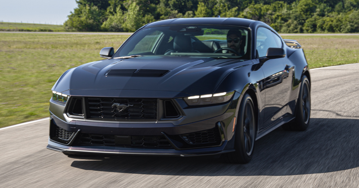 Der Benzin Ford Mustang hat erneut den elektrischen Mach-E im US-Verkauf überholt Der Benzin Ford Mustang hat erneut den elektrischen Mach-E im US-Verkauf überholt