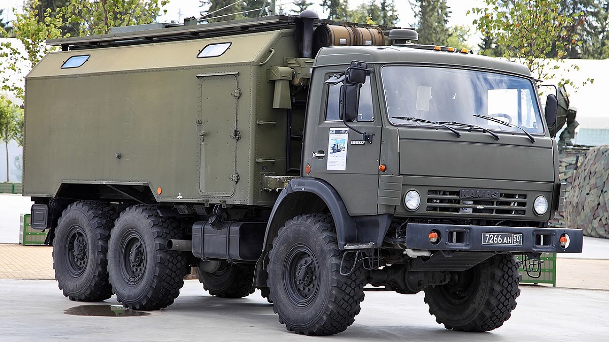 Das US-Raketensystem HIMARS zerstörte erstmals eine seltene russische Station zur elektronischen Kampfführung RB-636M2 Svet-KU