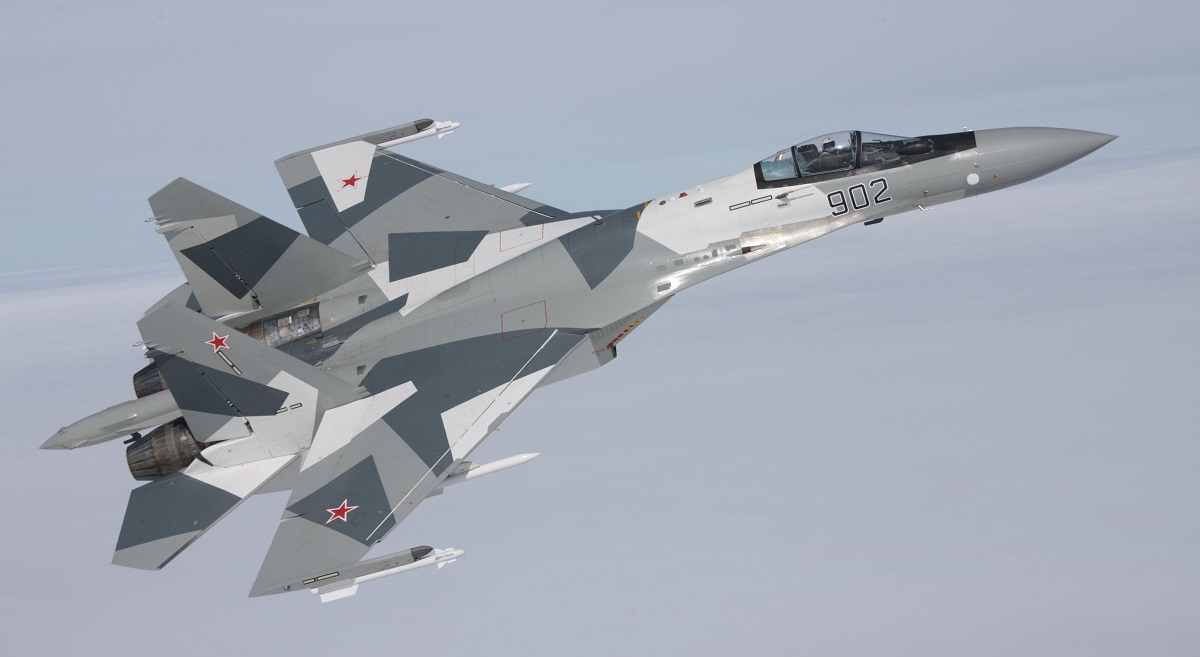 Die Russen haben möglicherweise ihren eigenen Su-35-Kampfjet der vierten Generation mit einem Exportwert von mehr als 100 Millionen Dollar abgeschossen Die Russen haben möglicherweise ihren eigenen Su-35-Kampfjet der vierten Generation mit einem Exportwert von mehr als 100 Millionen Dollar abgeschossen