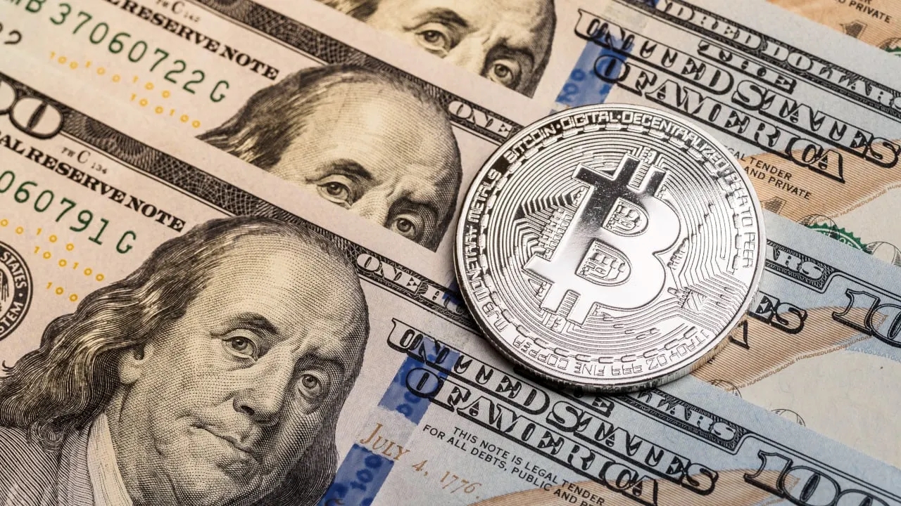 8.000 $ zurück: Bitcoins Reaktion auf unveränderte Fed-Zinsen Bitcoin sinkt um 8.000 $: der Einfluss der Fed ist offensichtlich