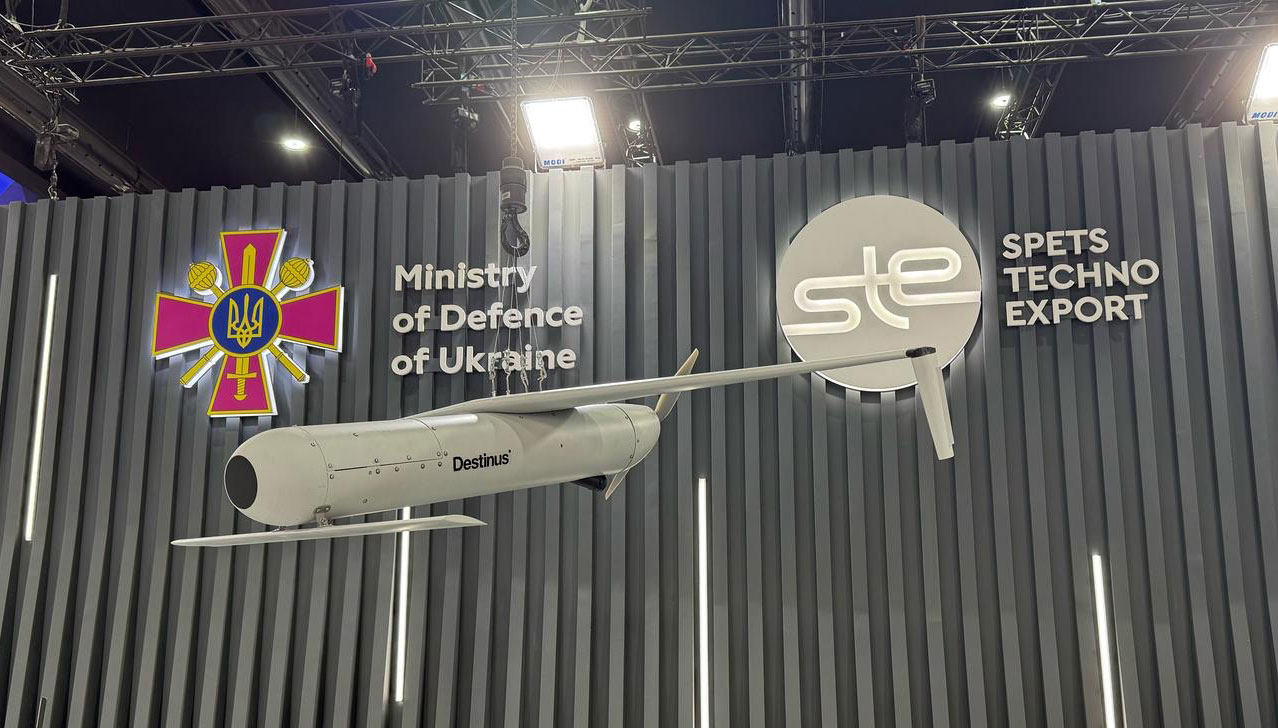 Die Zukunft der Verteidigung: Destinus präsentiert Innovationen auf der IDEX2025 Destinus zeigt die neueste Technologie auf der IDEX2025 in Abu Dhabi