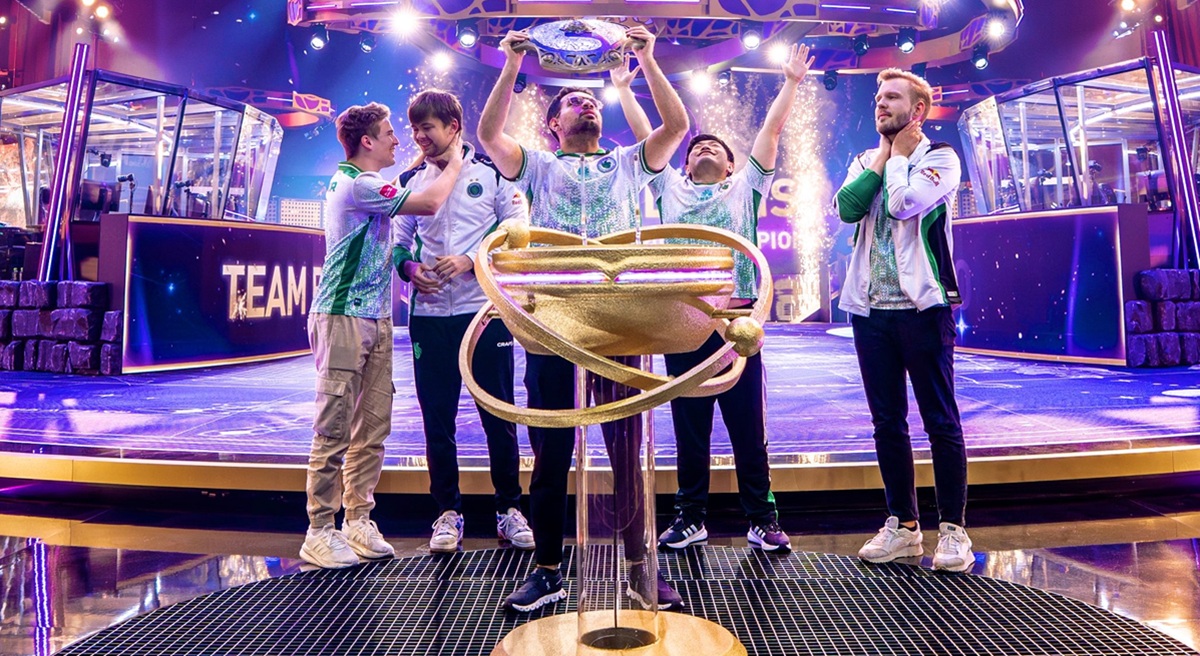 Das Phänomen Team Falcons: Was hinter ihrem Triumph im E-Sport steckt? Team Falcons: Die Geschichte ihres Triumphs und Aufstiegs an die Spitze