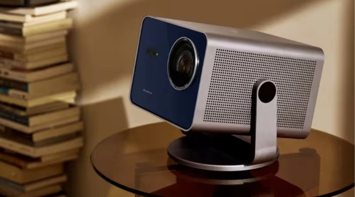 Kino der Zukunft: Leica stellte Meisterstück des Projektor Cine Play 1 Plus vor