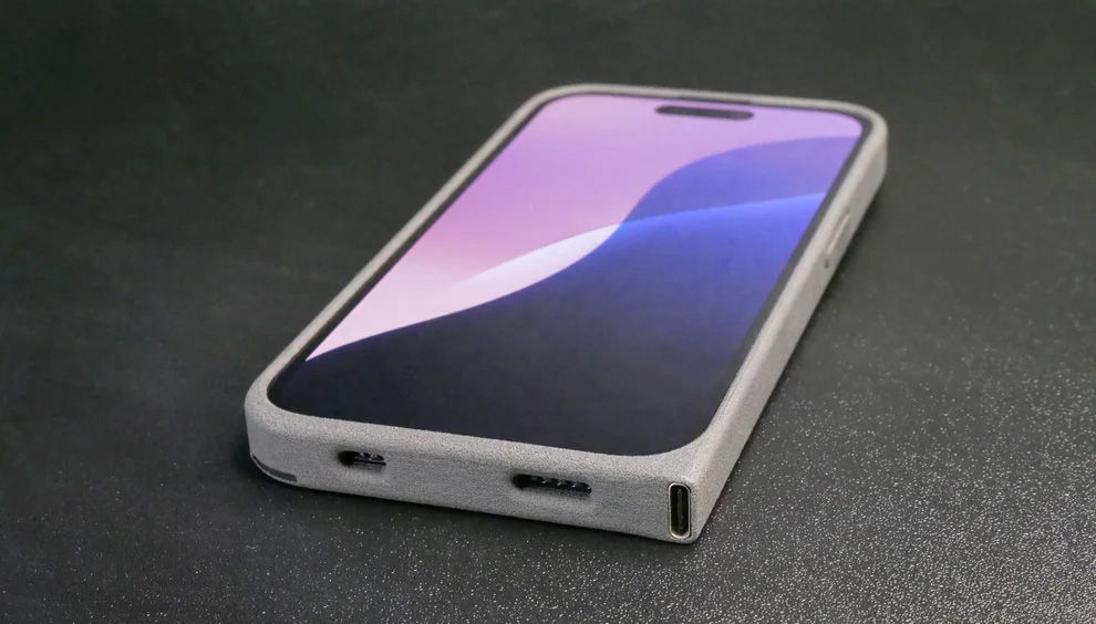 Durchbruch im Zubehör: Hybrid-Case mit USB-C und Lightning für iPhone iPhone-Case: ein neues Hybrid mit USB-C und Lightning