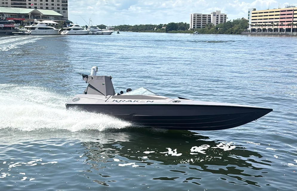 Kraken3 Scout Medium: Die Zukunft der Technologie auf dem Wasser Kraken3 Scout Medium: Eine neue Ära von Oberflächendrohnen in Aktion