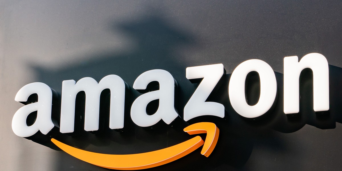 Medien: 30.000 Amazon-Mitarbeiter verlieren durch KI ihre Arbeitsplätze Medien: 30.000 Amazon-Mitarbeiter verlieren durch KI ihre Arbeitsplätze