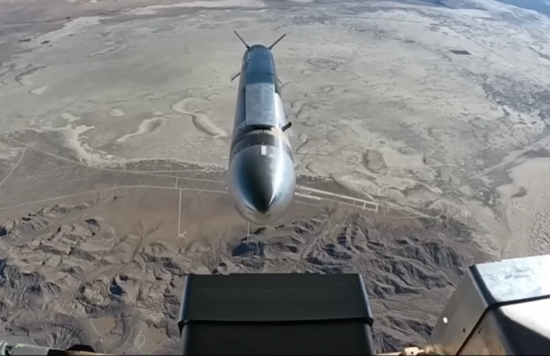 Raketenrevolution: Black Arrows bahnbrechender Start mit AC-130 Black Arrow: ein historischer Raketenstart von einer AC-130