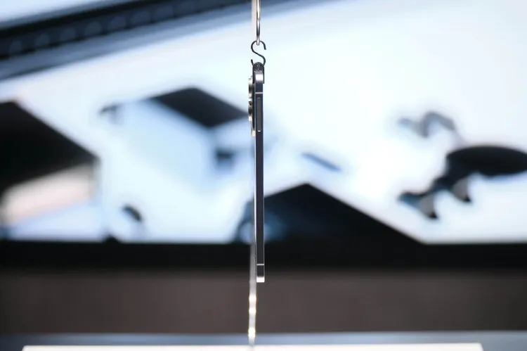 Ultradünn und leistungsstark: Samsung bereitet sich auf die Veröffentlichung des Galaxy S25 Edge vor Samsung kündigt offiziell das Erscheinungsdatum des futuristischen Galaxy S25 Edge an