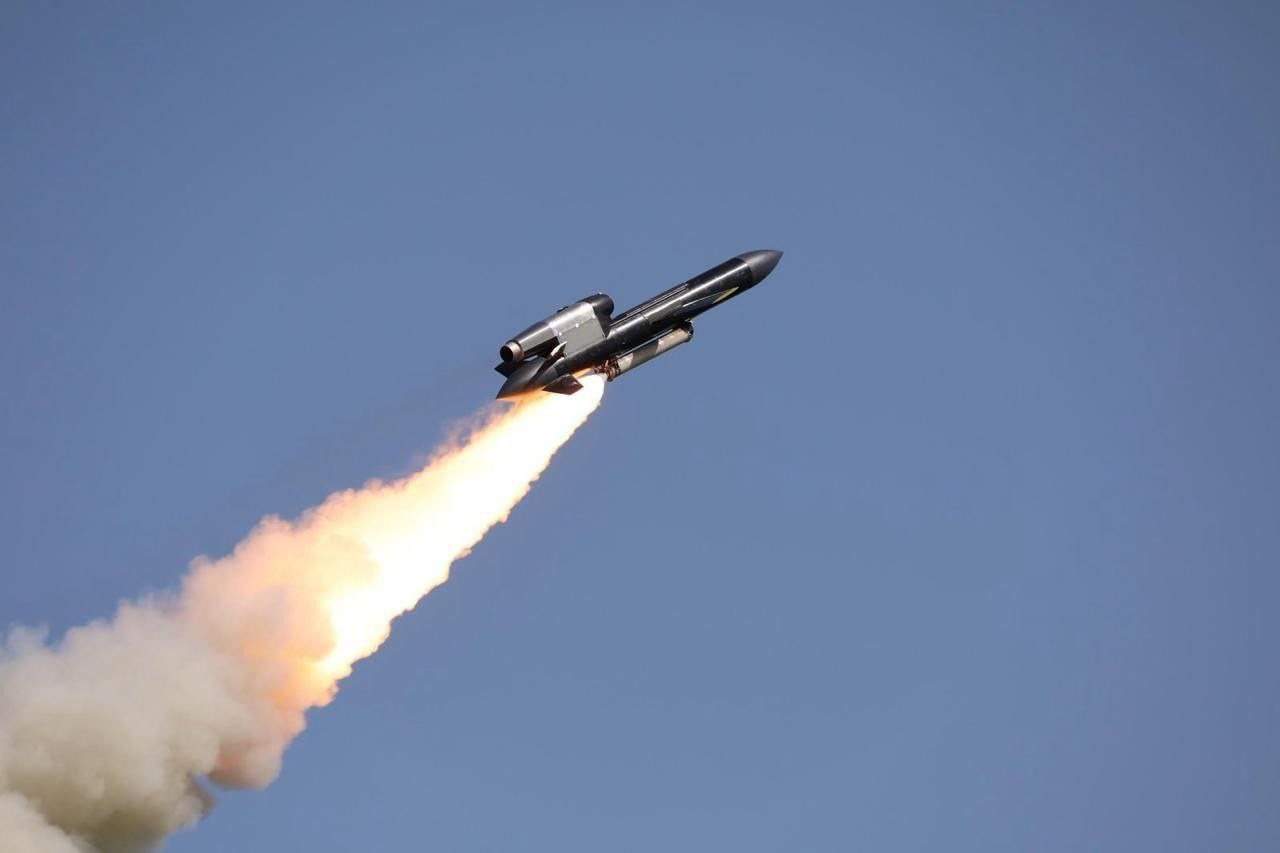 Geflügelte Revolution: Der erste Flug der Flamingo-Rakete