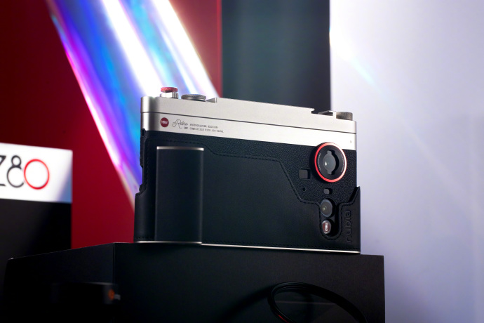 Das Nubia Z80 Ultra wird eine ganze Reihe von externen Objektiven erhalten, und das Gehäuse mit Halterung sieht einfach unglaublich aus (Foto)-2 Telefon Nubia Z80 Ultra mit Ultraweitwinkelobjektiv