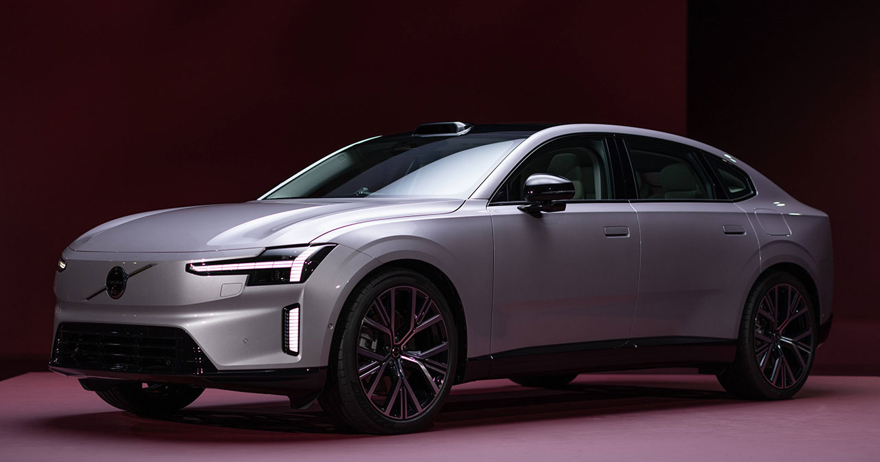 Volvo ES90 an der Produktionslinie Volvo ES90 an der Produktionslinie