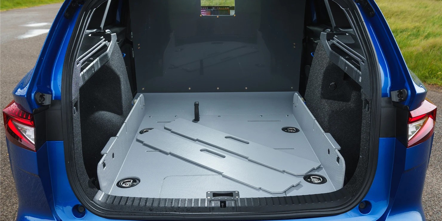 Enyaq Cargo-Interieur mit neu gestaltetem Innendesign Enyaq Cargo-Interieur mit neu gestaltetem Innendesign