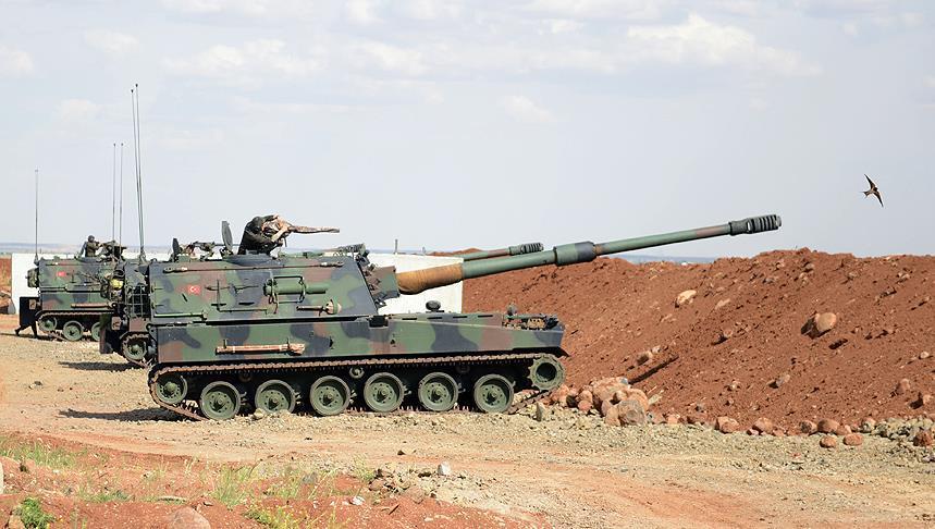 Die Türkei erhält die ersten Panzerhaubitzen Firtina II aus eigener Produktion mit deutschem Antrieb und einer Schussweite von 40 Kilometern Die Türkei erhält die ersten Panzerhaubitzen Firtina II aus eigener Produktion mit deutschem Antrieb und einer Schussweite von 40 Kilometern
