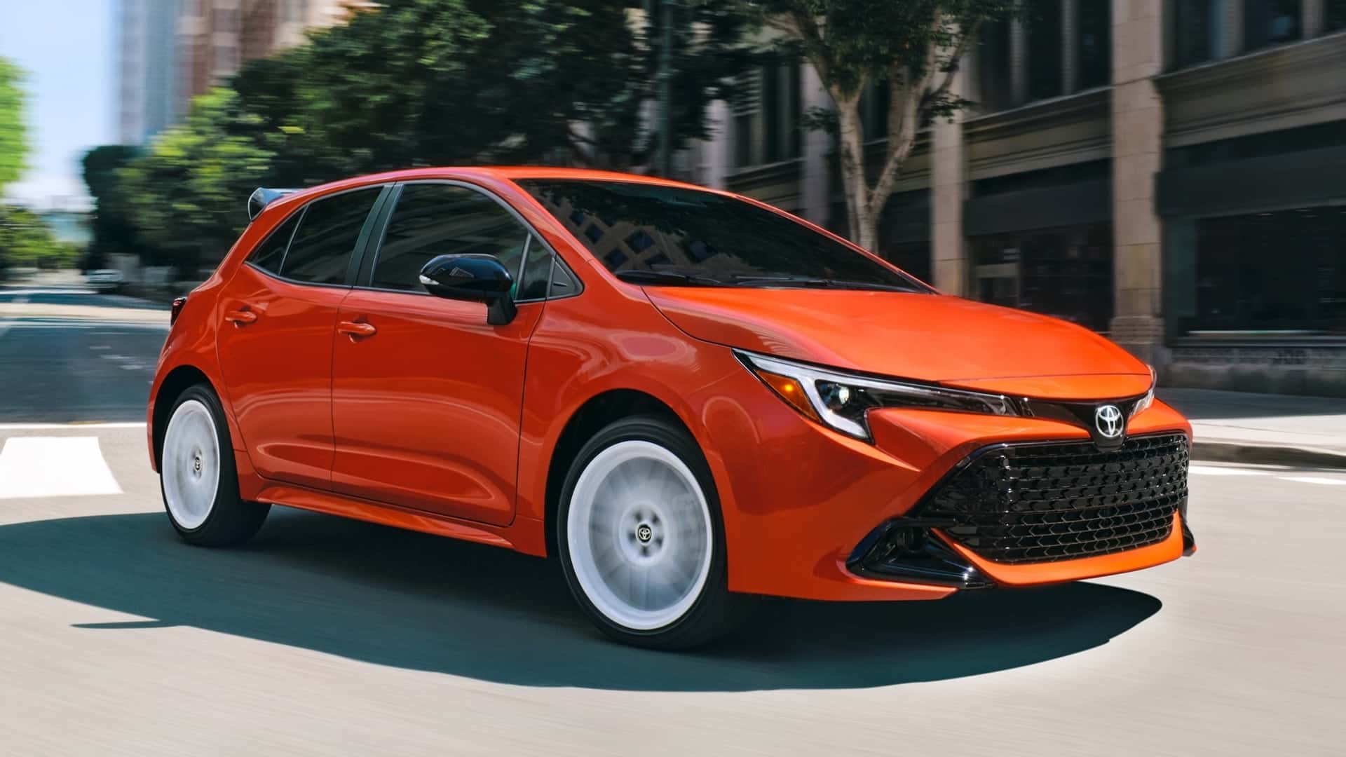 Toyota Corolla Hatchback FX Edition in verschiedenen Farben Toyota Corolla Hatchback FX Edition in verschiedenen Farben