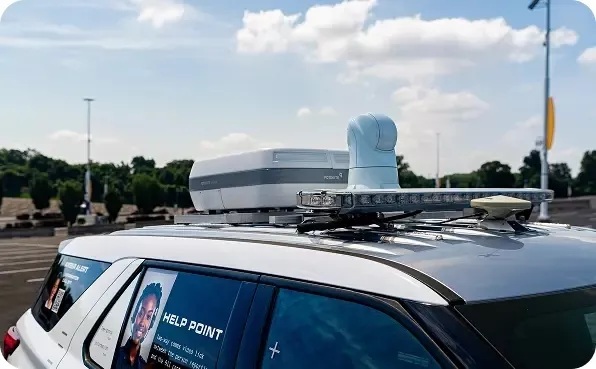 Autonomes Patrouillenfahrzeug PUG während der Patrouille