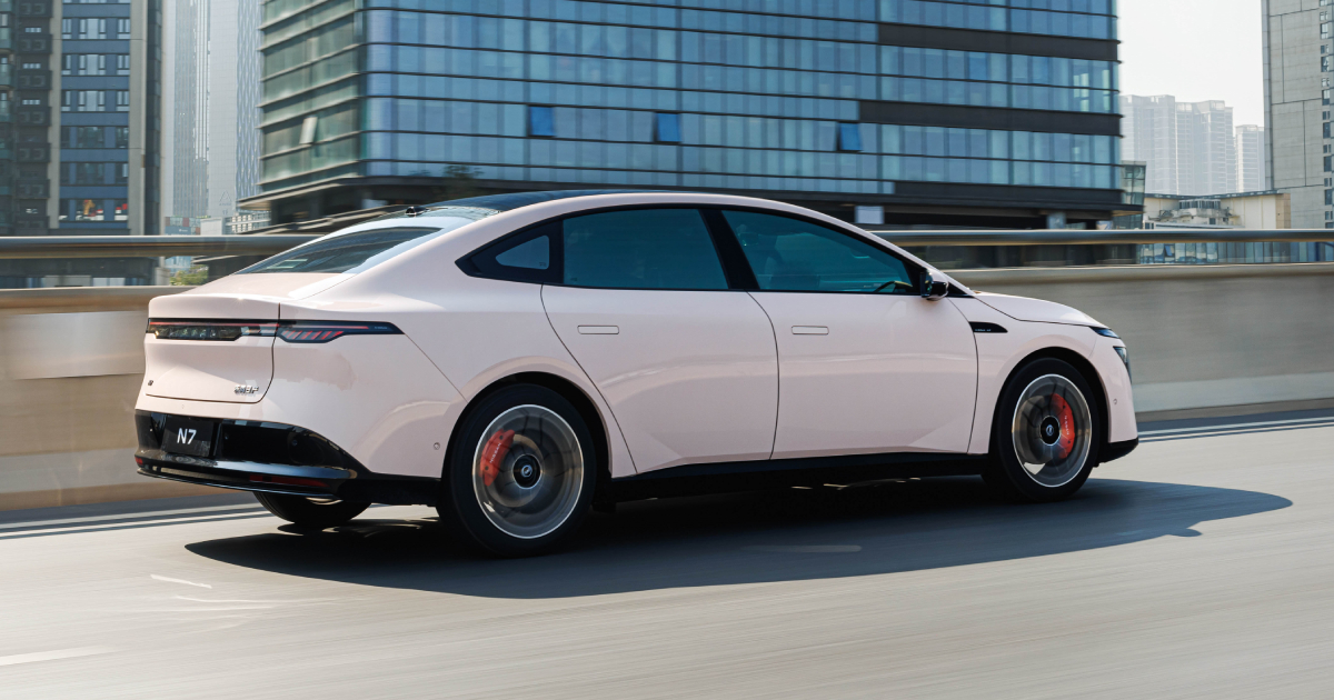 Der Innenraum der elektrischen Nissan N7 Der Innenraum der elektrischen Nissan N7