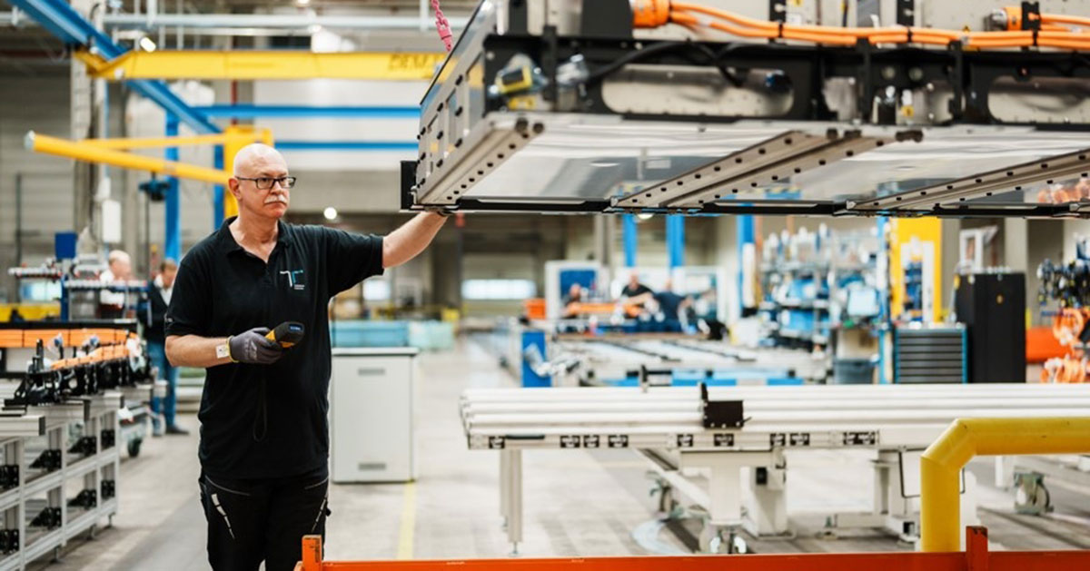 Illustration: Daimler Truck Batterieaufbereitung in der Mercedes-Benz-Anlage
