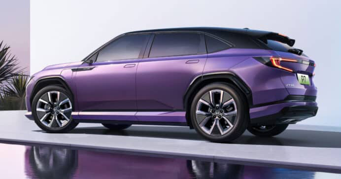Honda P7 Innenraum mit Multimedia-Display