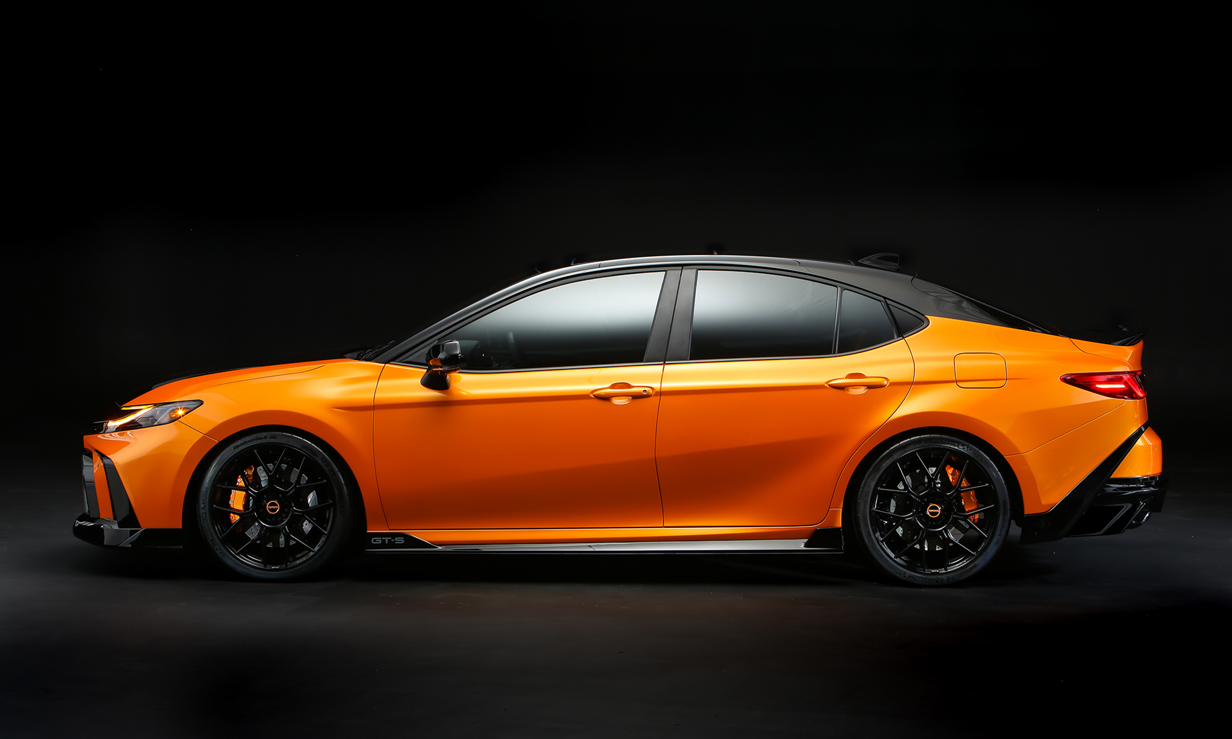 Konzeptauto Toyota Camry GT-S Seitenansicht