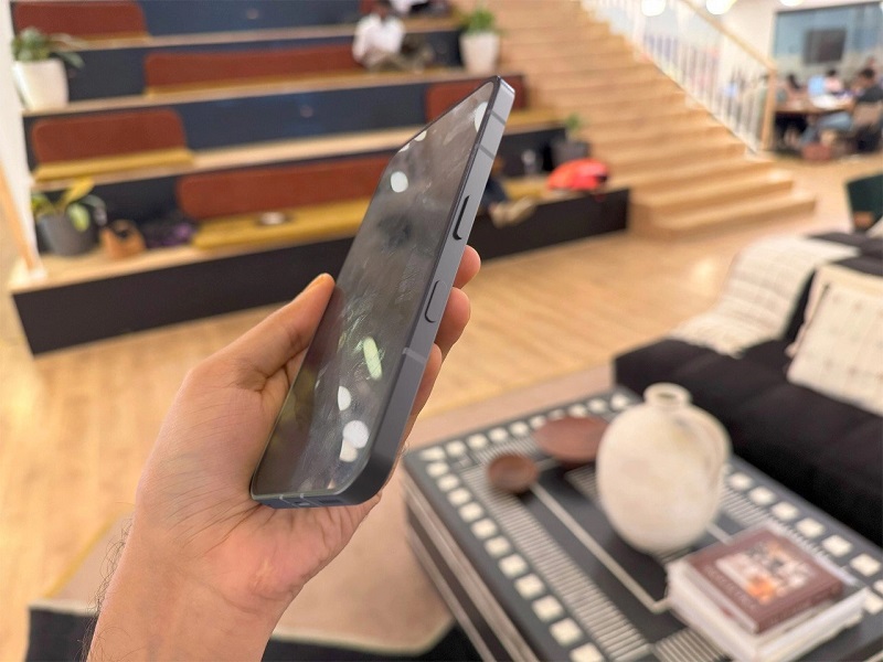 3D-Modell von Nothing Phone (3a)