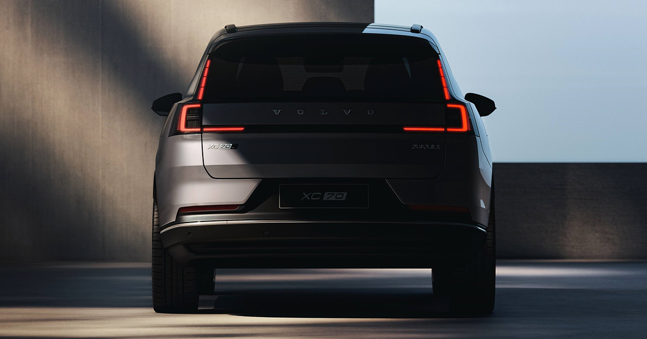 Der neue Volvo XC70, von der Seite Der neue Volvo XC70, von der Seite