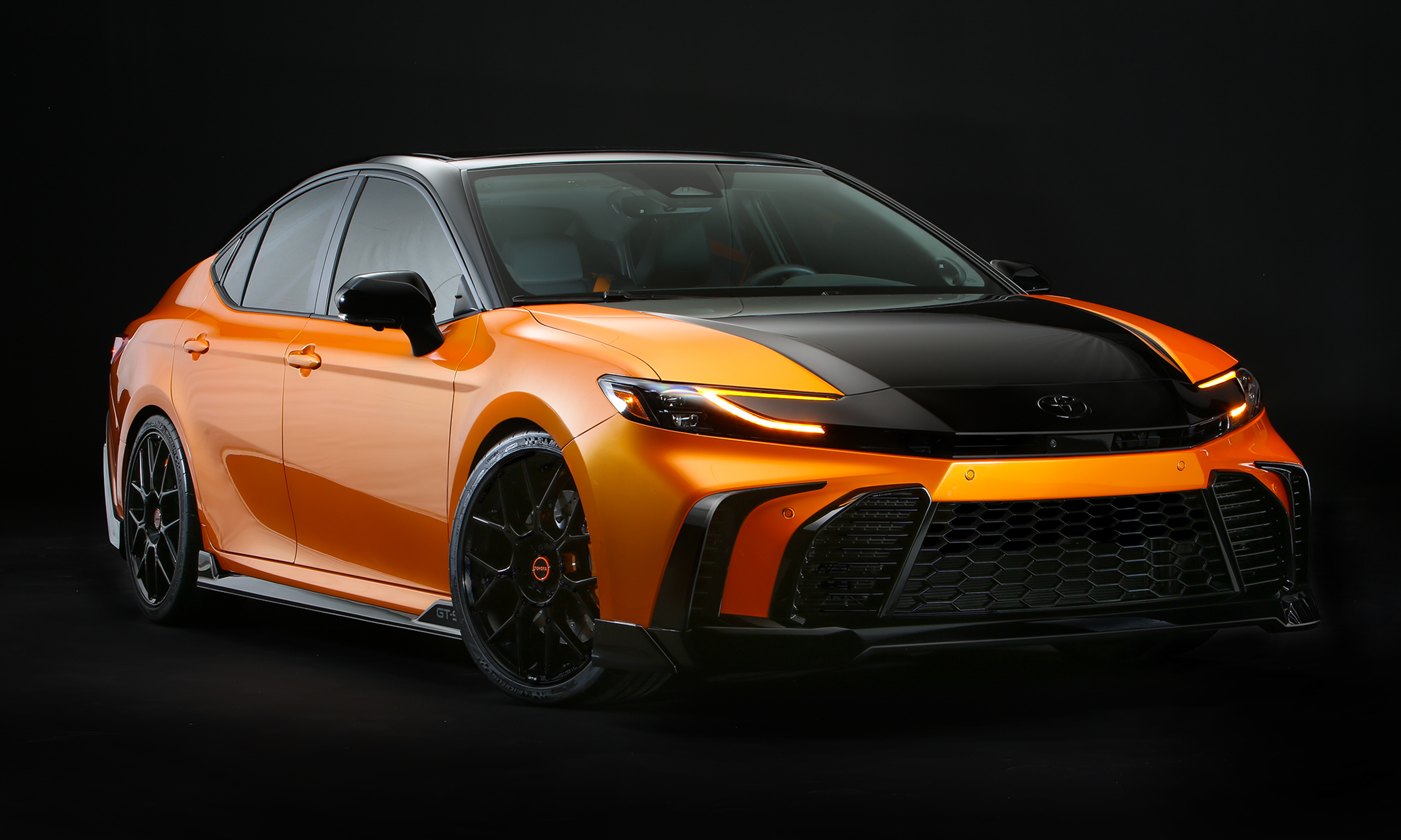 Konzeptauto Toyota Camry GT-S Rückansicht